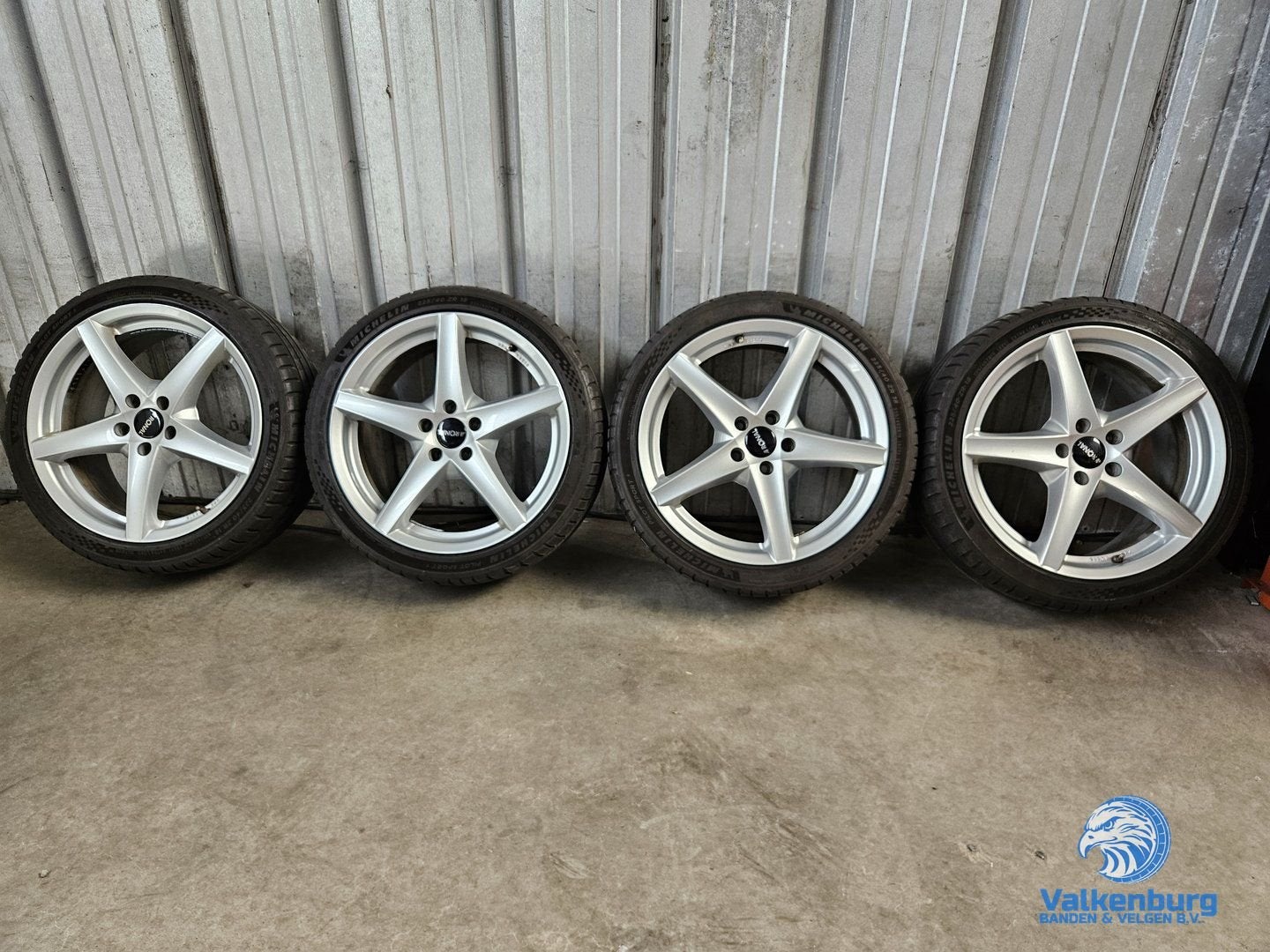 5-6mm! Ford Focus Volvo V40 Citroen Renault Peugeot 18 inch, Auto-onderdelen, Banden en Velgen, 18 inch, Gebruikt, -, -