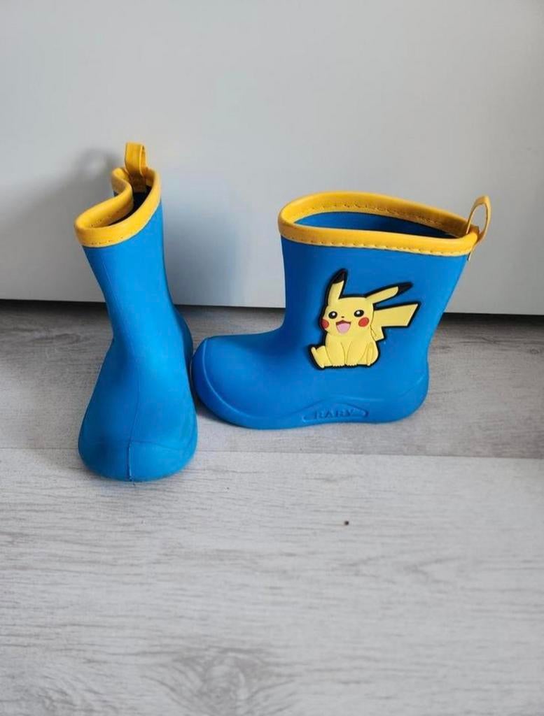 Pikachu regenlaarzen maatje 27, Ophalen, Zo goed als nieuw, Jongen