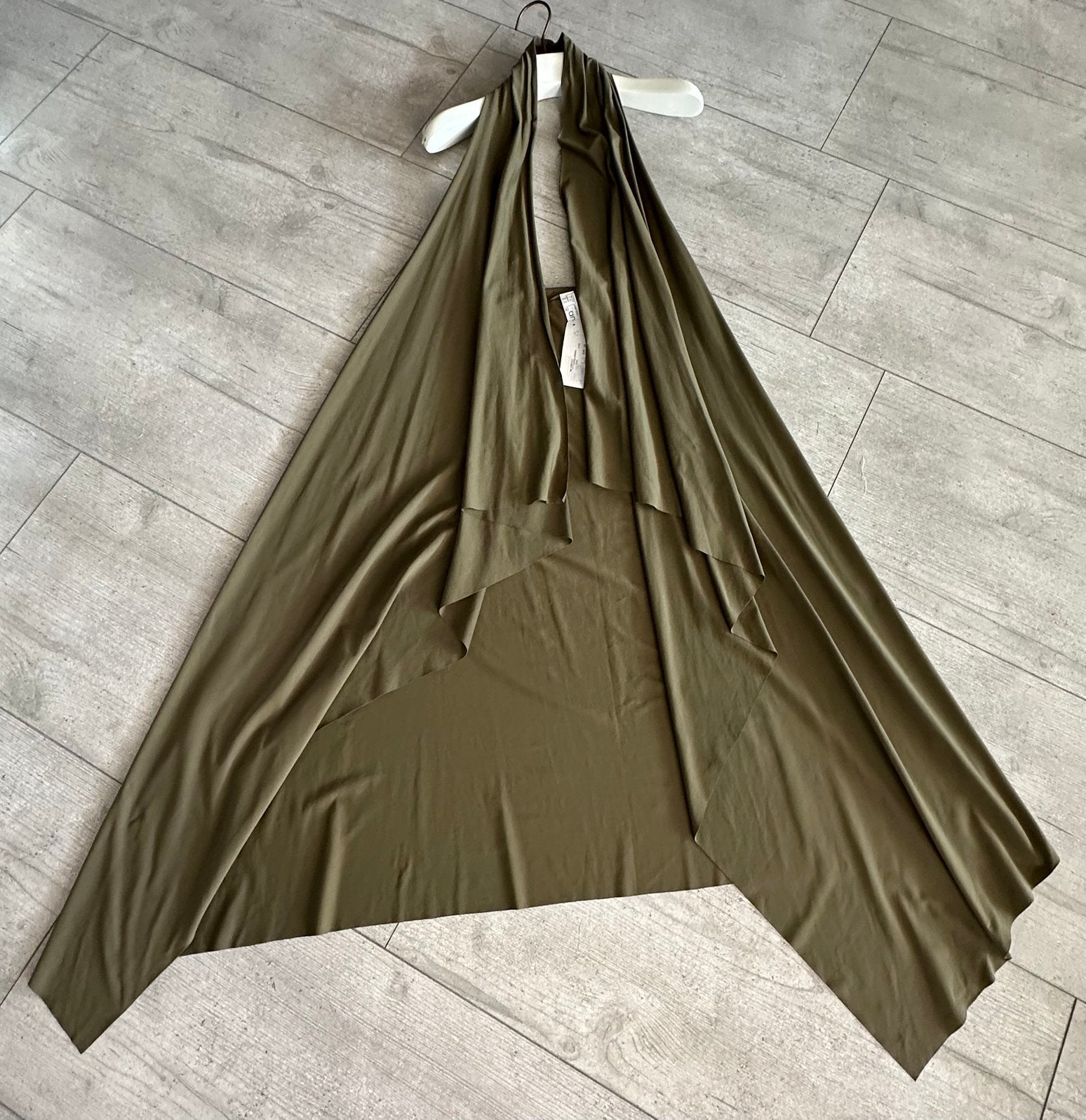 Antigel , Strand pareo  , olijfgroen/khaki , one size, Maat 42/44 (L), Nieuw, Ophalen of Verzenden, Knielengte