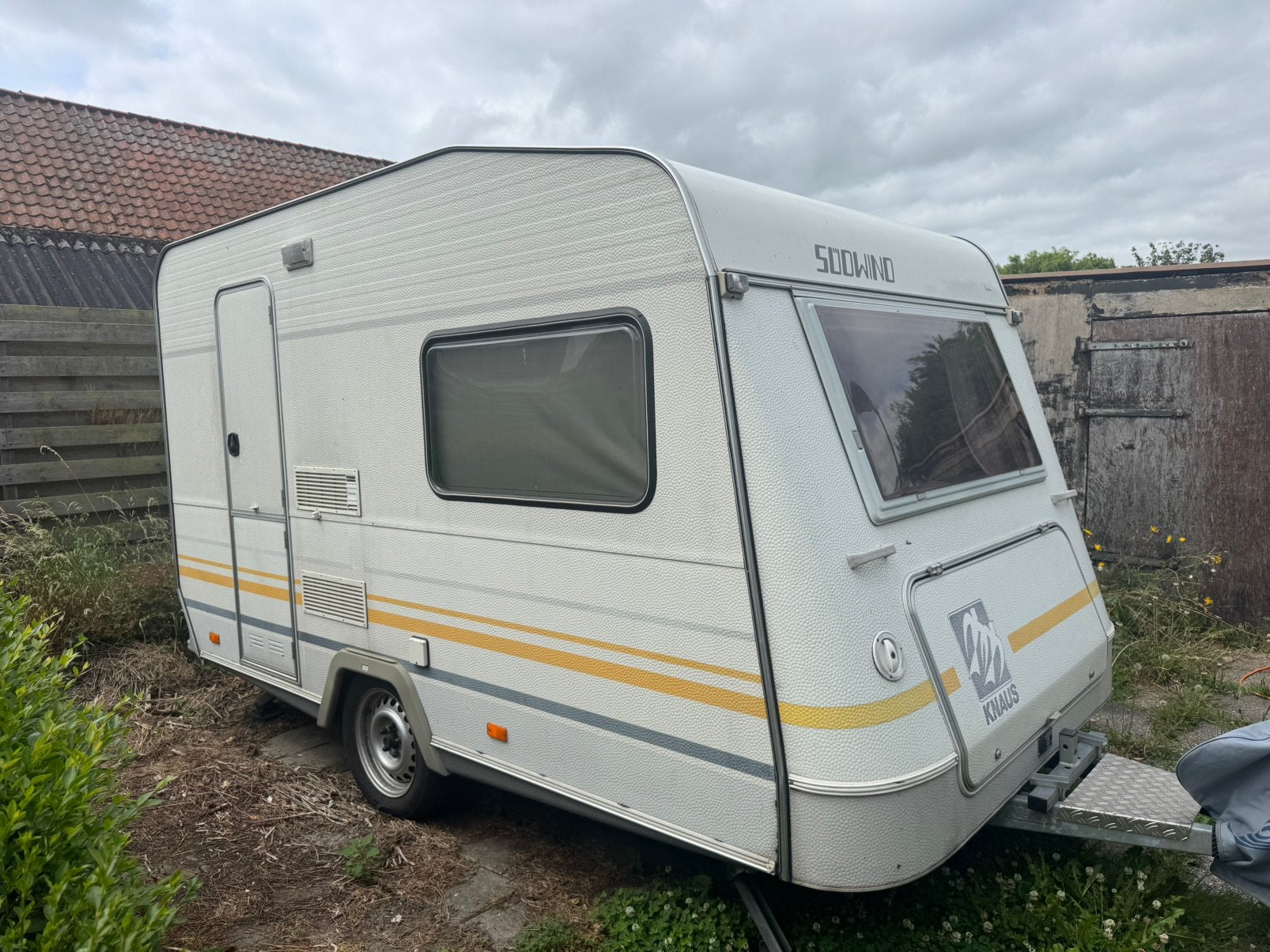 Caravan knaus sudwind 8105 bj 1993, Kachel, Rondzit, Dwarsbed, Tot en met 2