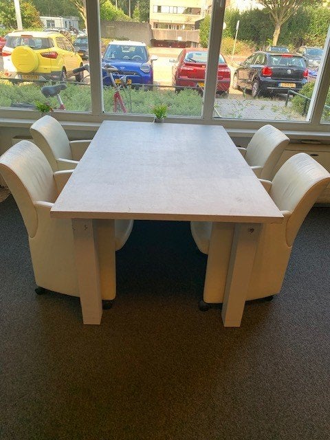 Beton Cire Eettafel met 4 x  Leder stoelen, .., Gebruikt, 50 tot 100 cm, Vijf personen of meer
