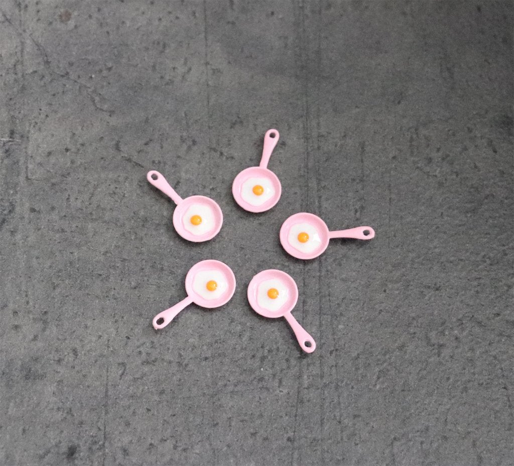 Koekenpannen pan pannetjes met ei miniatuur nieuw 1:12 Roze, Ophalen of Verzenden, Nieuw, Decoratie