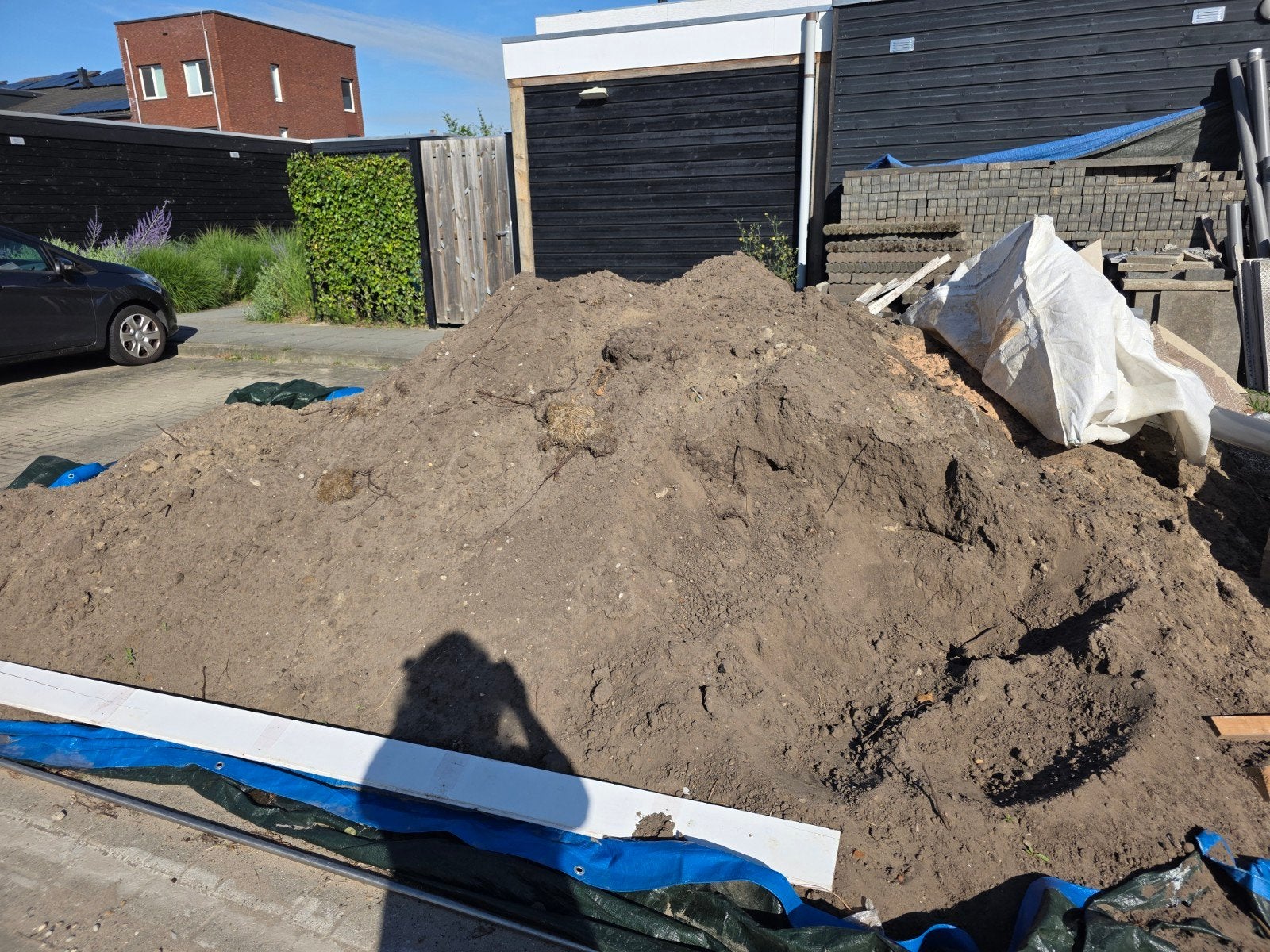Gratis af te halen: 5 tot 8 kuub zwarte grond - zwart grond, Ophalen, Gebruikt, Overige typen
