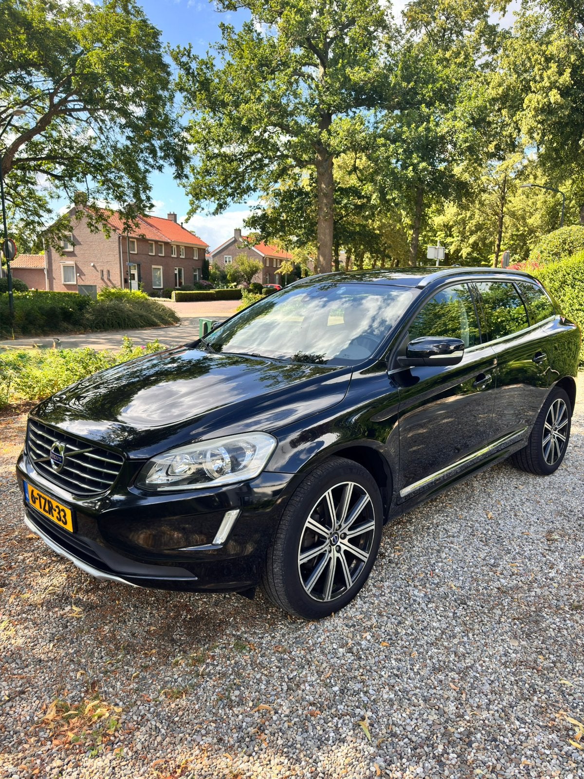 Volvo XC60 2.0 D4 Geartronic 2014 Zwart, Auto's, Volvo, Elektronische parkeerrem, 1800 kg, 4 cilinders, 1634 kg