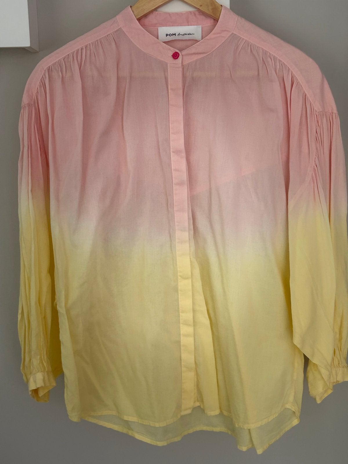 POM Amsterdam blouse met dip dye print roze en geel, Kleding | Dames, Ophalen of Verzenden, Zo goed als nieuw, Maat 34 (XS) of kleiner