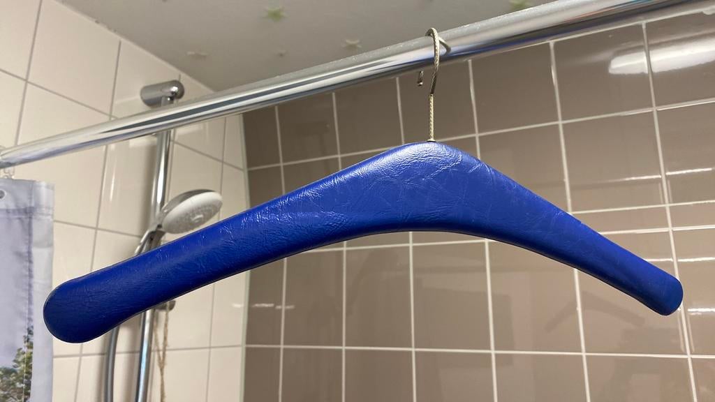 Vintage kledinghanger met skai bekleding, Ophalen, Zo goed als nieuw