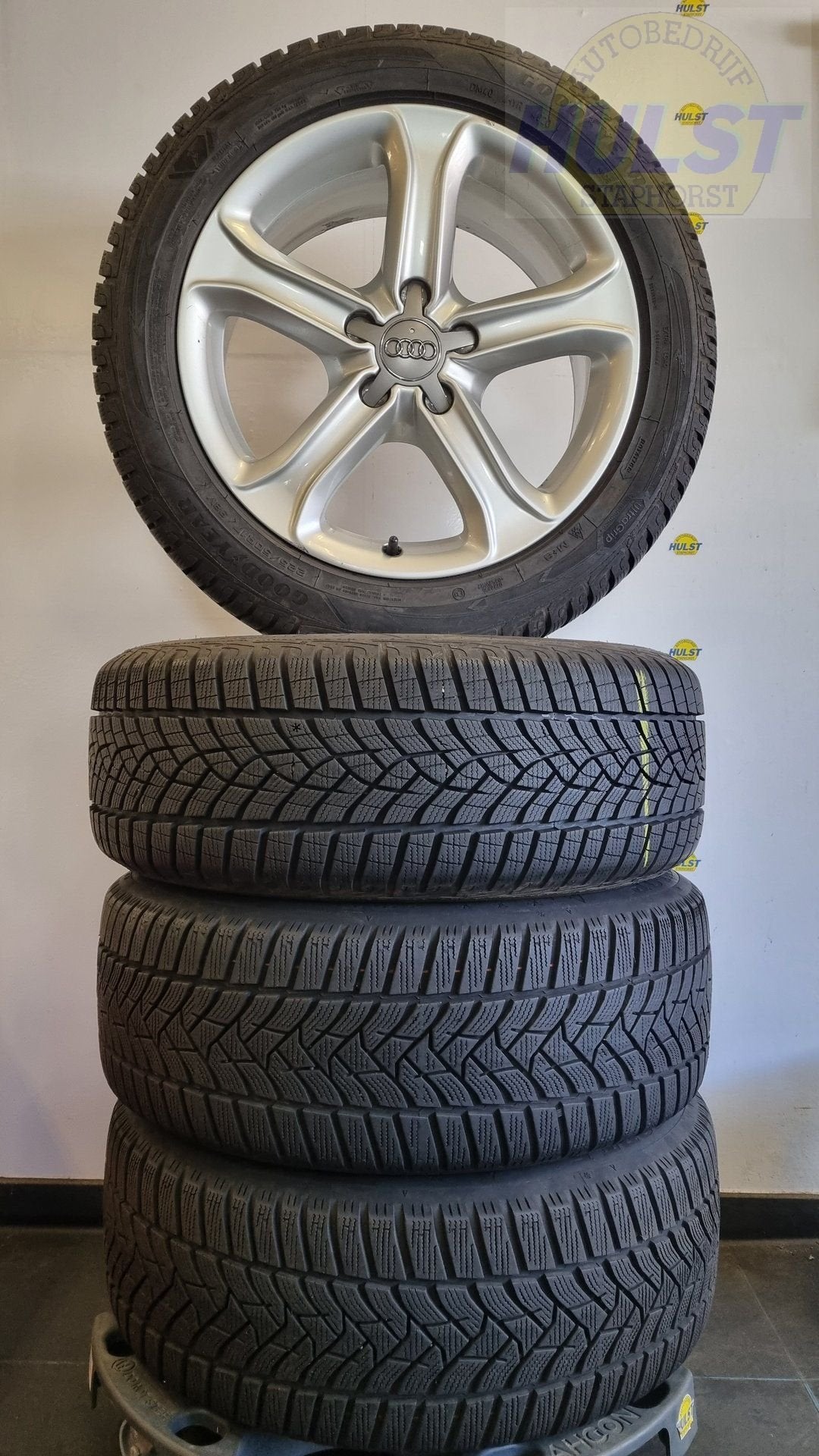 Set originele Audi velgen met winterbanden, Ophalen, Gebruikt, -, -