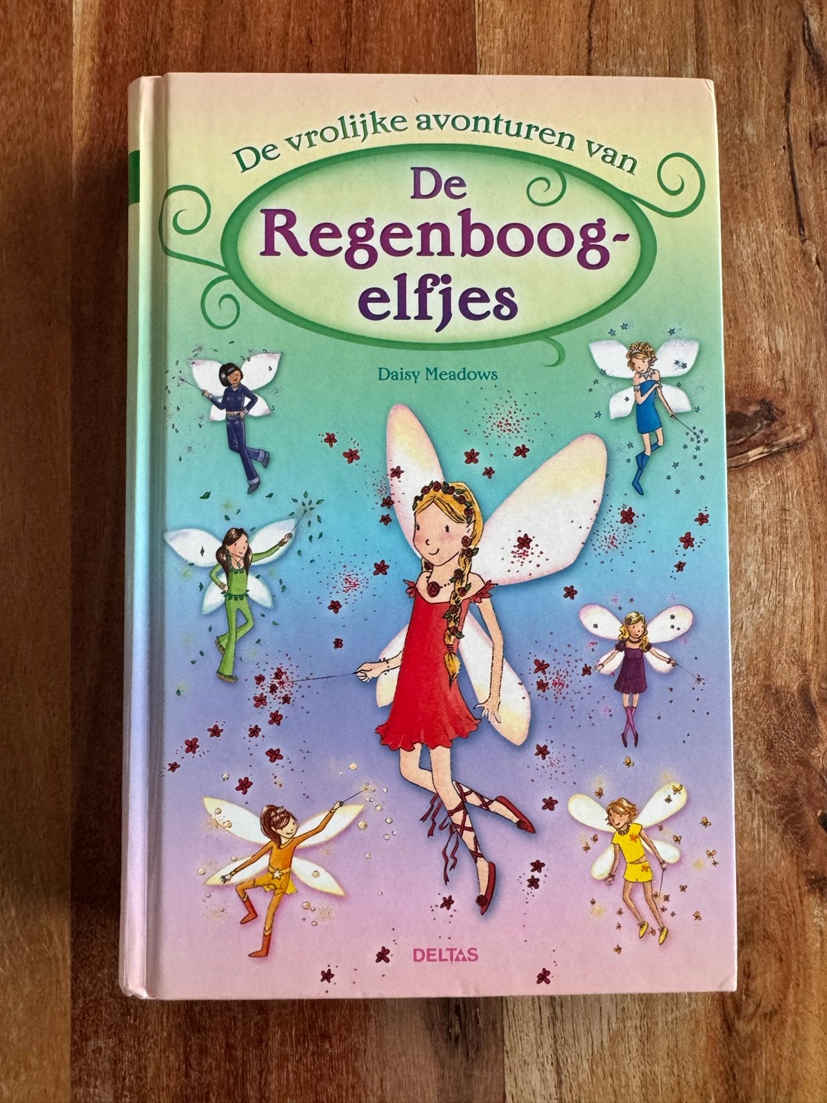 De regenboog elfjes, Ophalen of Verzenden, Zo goed als nieuw, Sprookjes