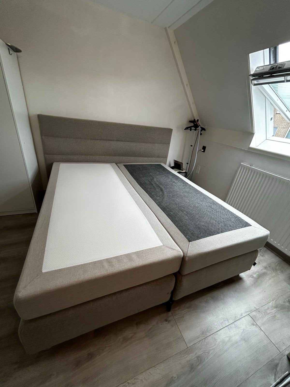 Boxspring Karlsson 180x200 cm inclusief 2 toppers, Huis en Inrichting, Ophalen, Gebruikt, Tweepersoons, 180 cm