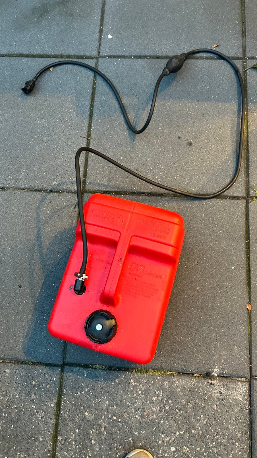 Tank voor buitenboordmotor (exsterne ), Watersport en Boten, Ophalen of Verzenden, Zo goed als nieuw