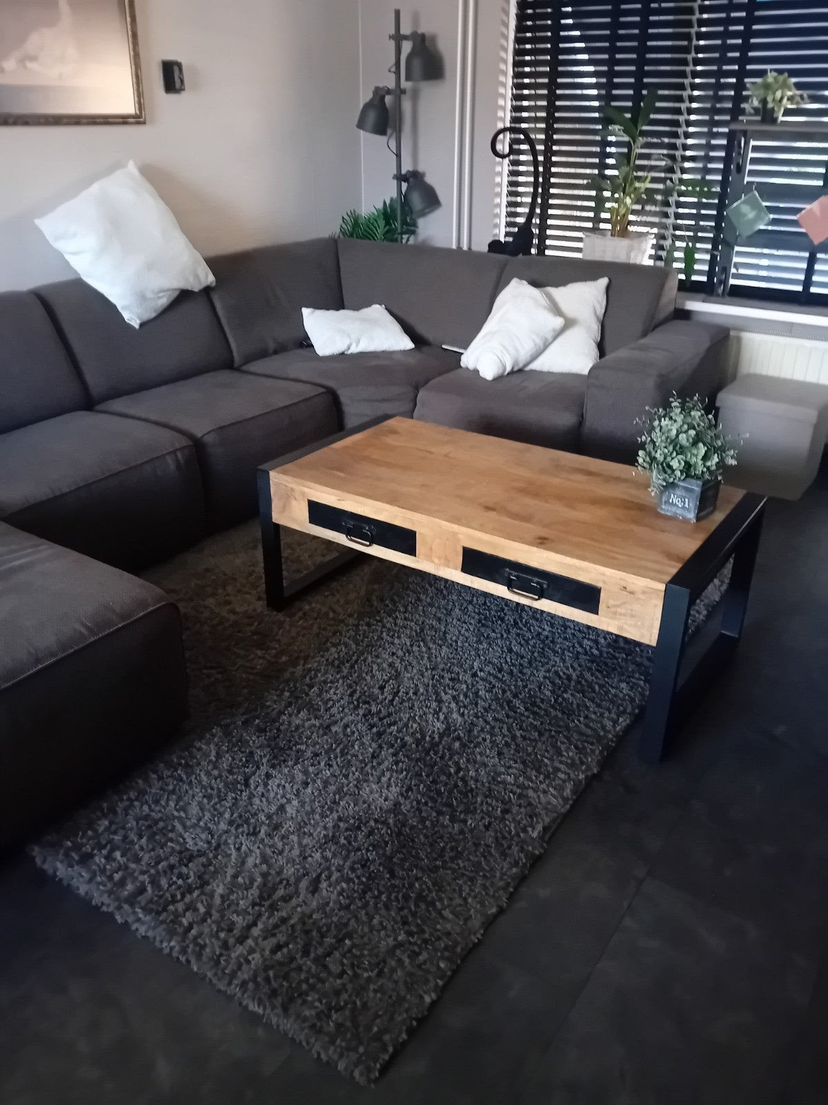 Salontafel van mangohout met metalen frame, Overige houtsoorten, Gebruikt, 50 tot 100 cm, 100 tot 150 cm