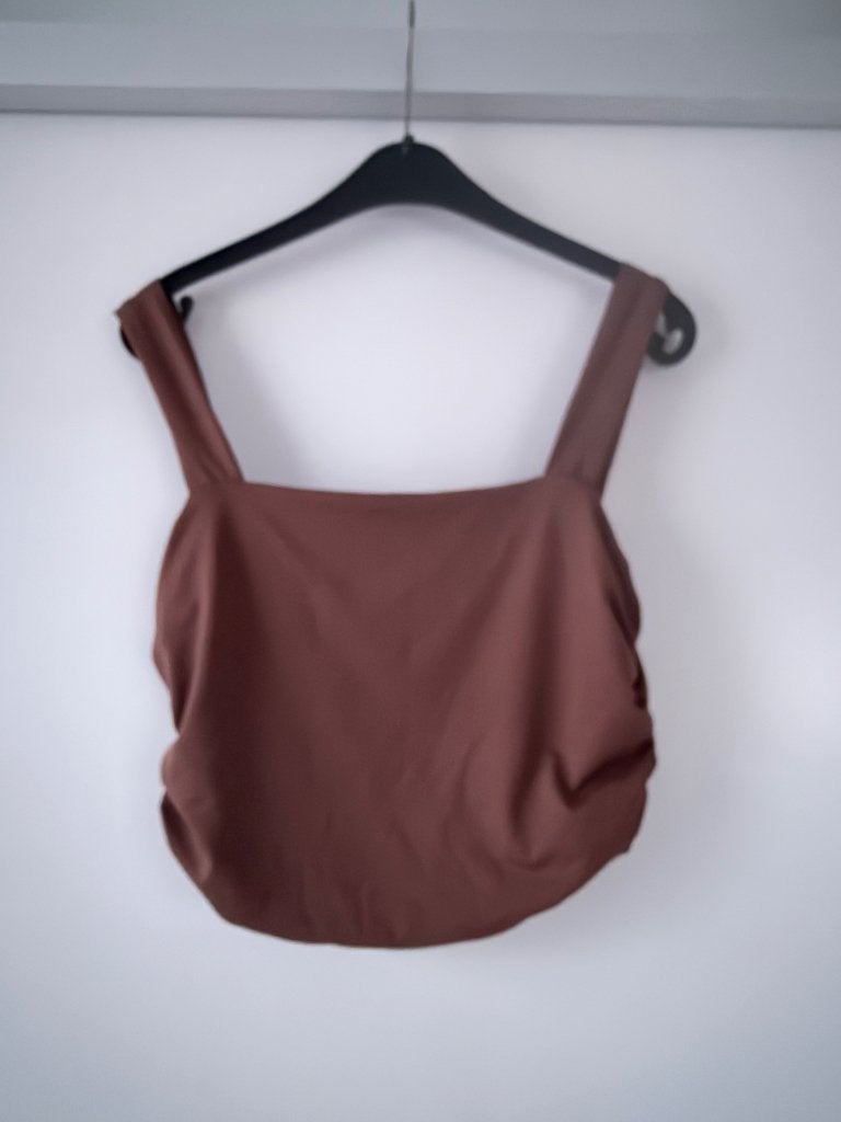 Nieuwe bruine crop top in maat M, Maat 38/40 (M), Bruin, Nieuw, Ophalen of Verzenden