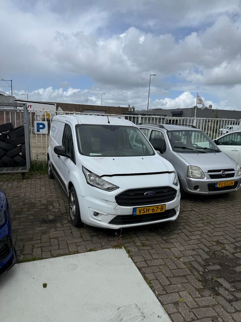 Ford Transit Connect L2 1.5 Ecoblue HP 120pk 2018 Wit, Auto's, Voorwielaandrijving, Euro 6, 4 cilinders, Wit