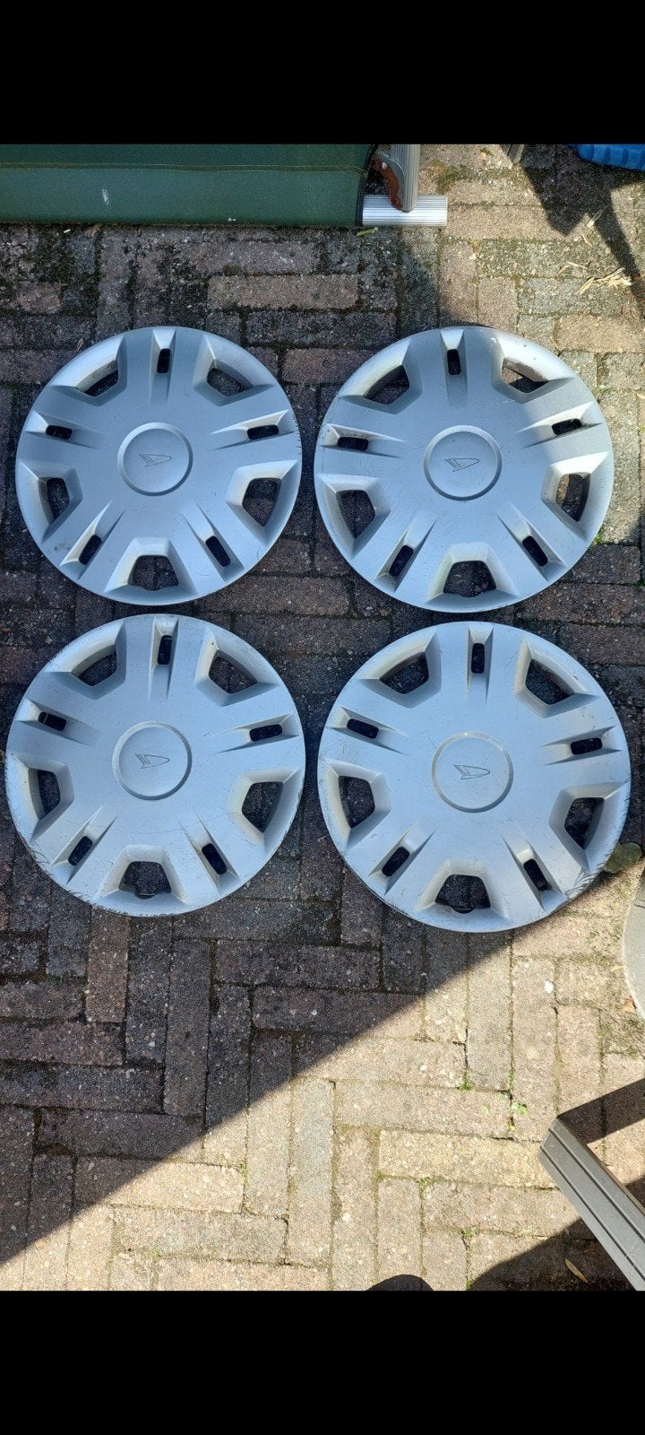 Wieldoppen daihatsu, Auto diversen, Wieldoppen, Ophalen of Verzenden, Gebruikt