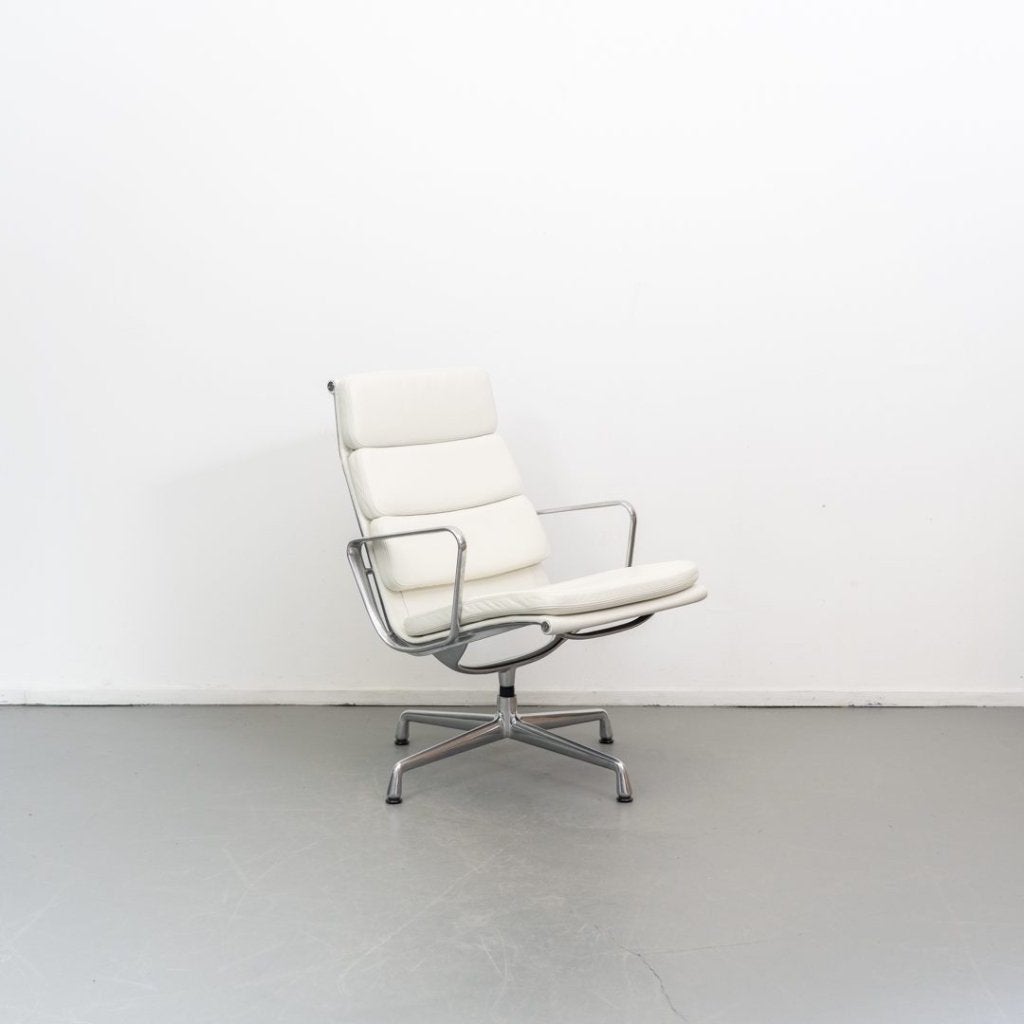 Vitra Eames EA 216 Fauteuil Wit Leer Aluminium, Niet ingevuld, Zo goed als nieuw, Niet ingevuld, Niet ingevuld
