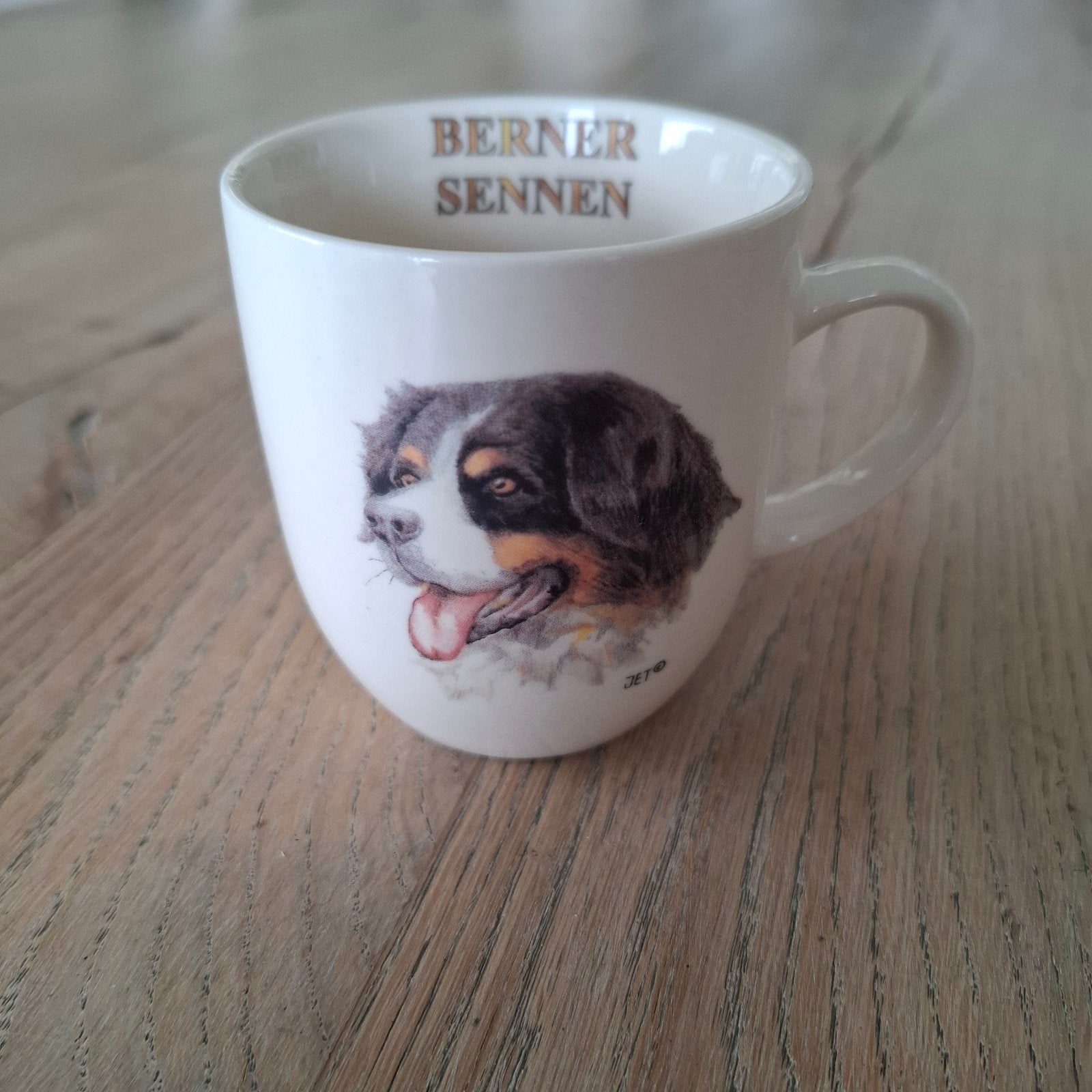 Mok JET berner sennen hond nieuw, Nieuw, Ophalen of Verzenden, Kom(men), Overige stijlen