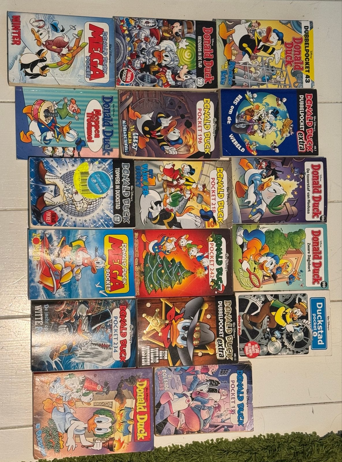 17 Donald Duck pockets te koop, Meerdere stripboeken, Ophalen of Verzenden, Gelezen