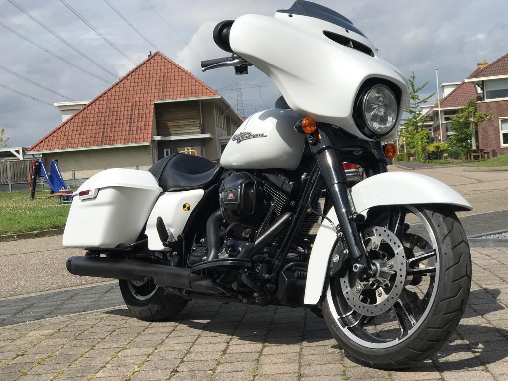 Harley-Davidson Street Glide 2015 | 20k km| Vance & Hines |, Motoren, Motoren | Harley-Davidson, 1690 cc, Bedrijf, Toermotor, Meer dan 35 kW