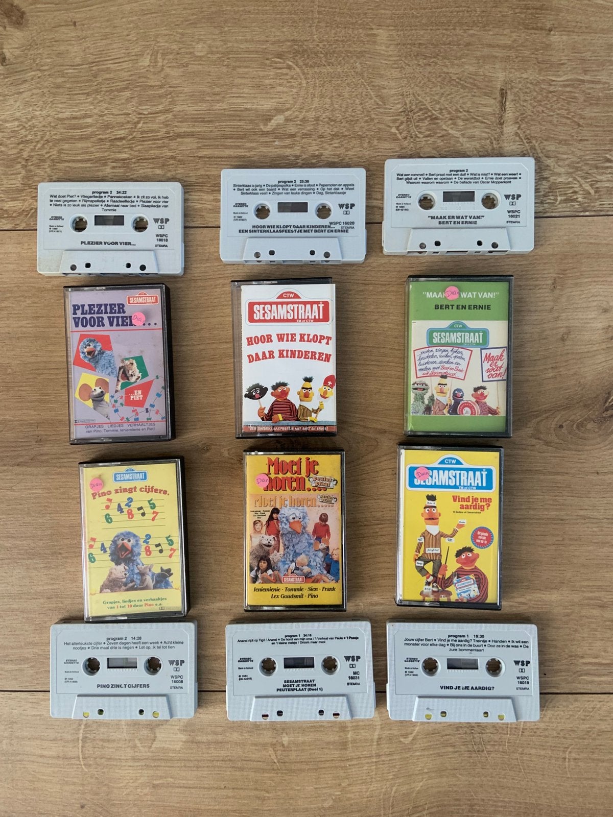 Nostalgie cassettebandjes sesamstraat pino bert ernie ea, Ophalen of Verzenden, Zo goed als nieuw, 2 t/m 25 bandjes
