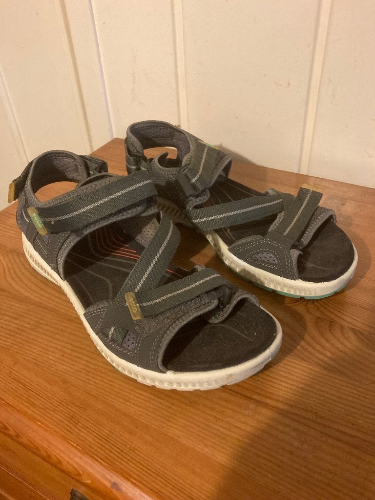 Aparte grijs zwarte open zomer schoenen van Ecco, maat 39, Ecco, Schoenen met lage hakken, Verzenden, Zo goed als nieuw