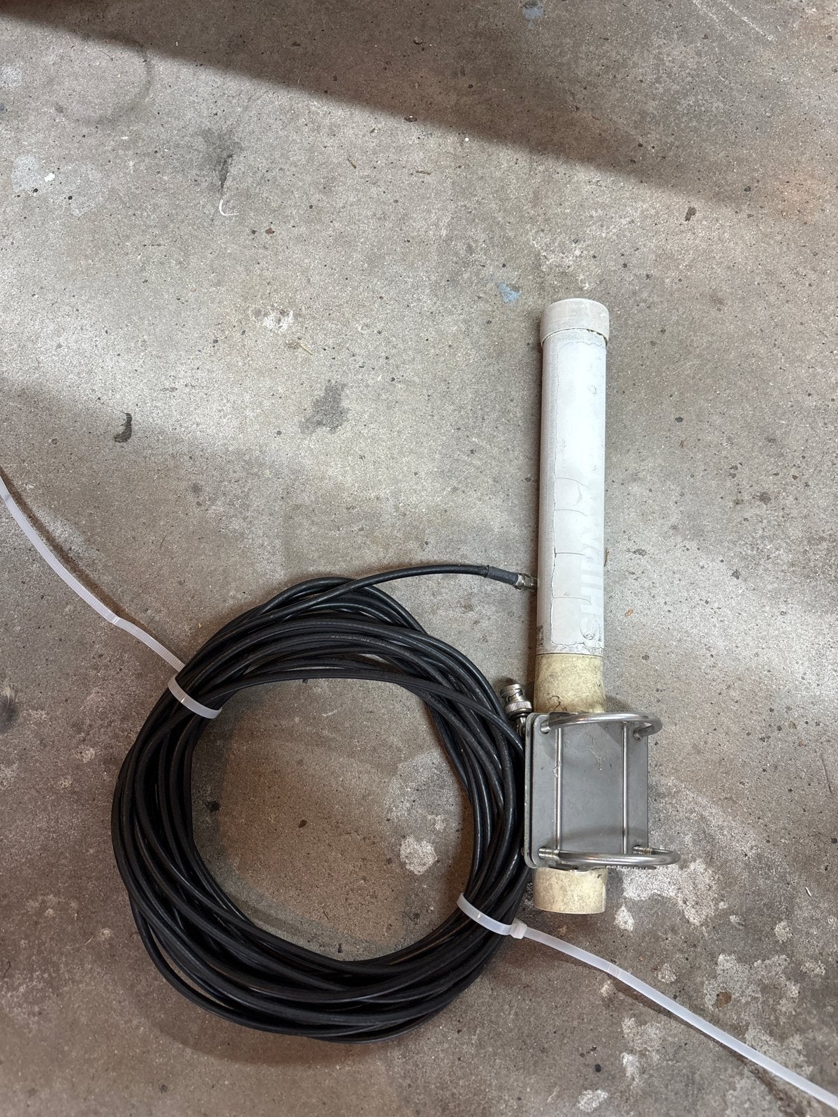 Gos Antenne met kabel en bevestiging, Ophalen of Verzenden, Gebruikt, Antenne