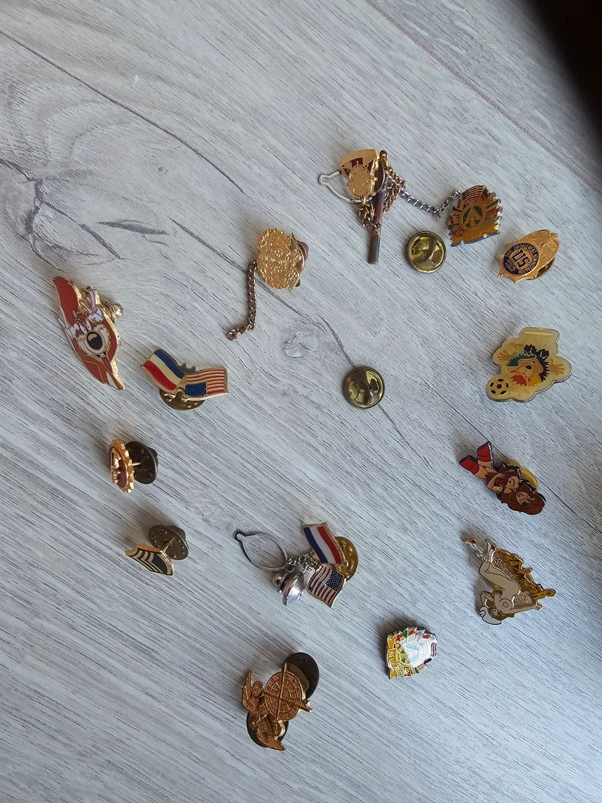 Diverse verzameling speldjes en pins, Ophalen of Verzenden
