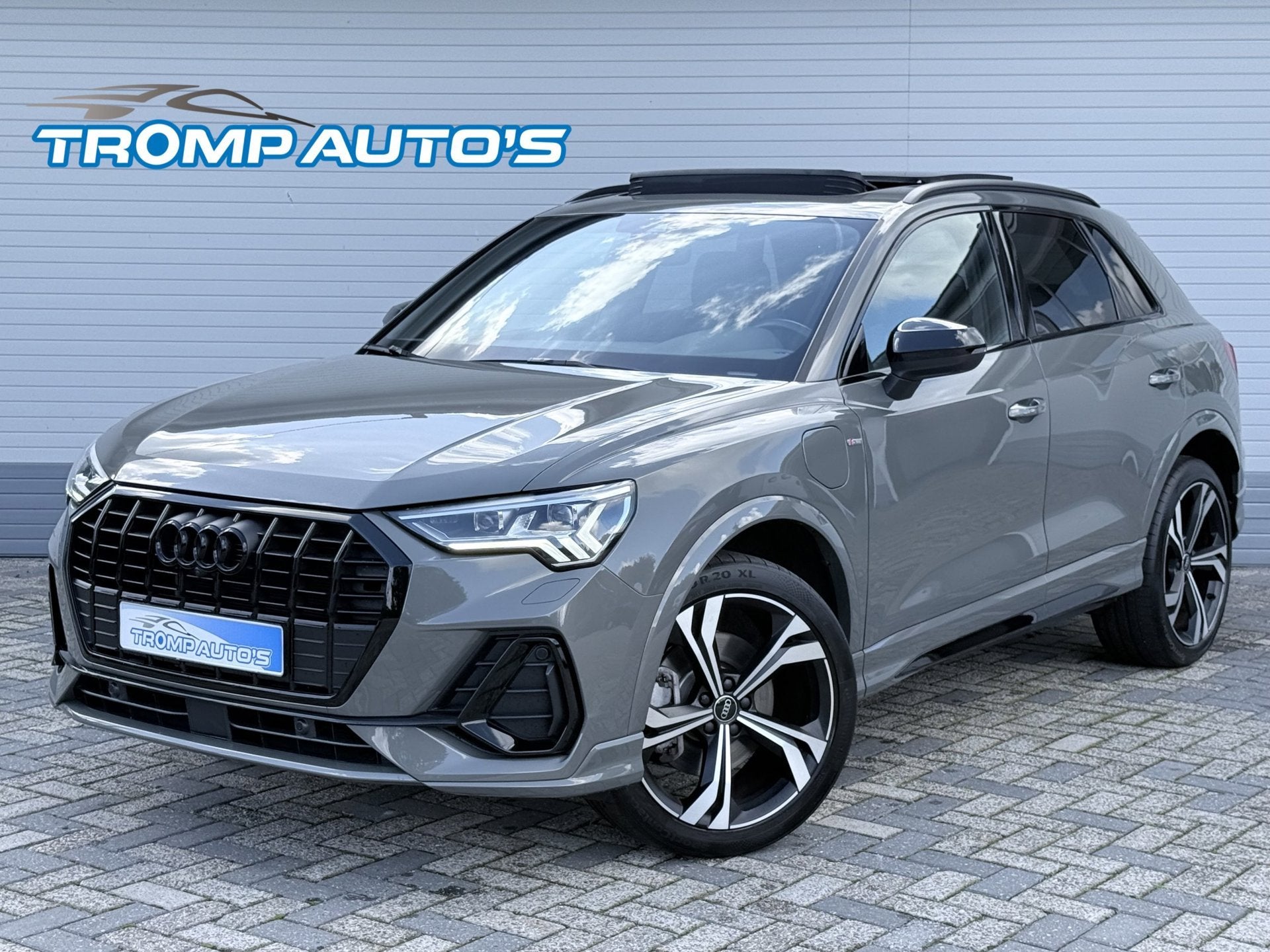 Audi Q3 45 TFSI e S edition|PANO|ACC|T.HAAK|MATRIX|SONOS|, Auto's, Dealer onderhouden, Gebruikt, 4 cilinders, 245 pk