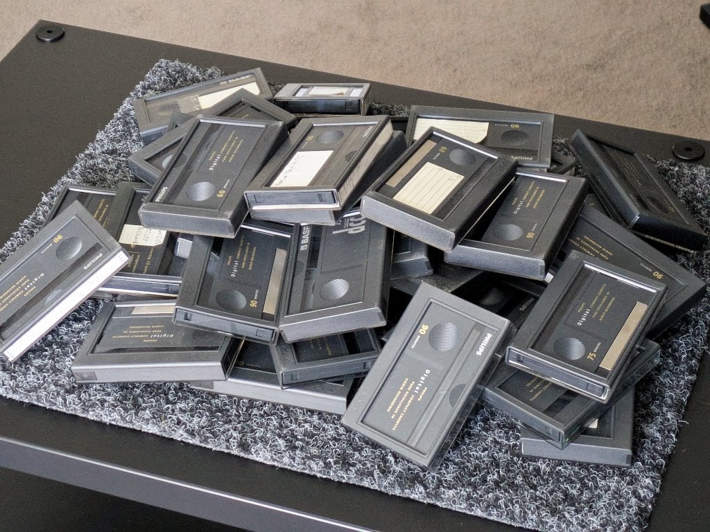 38x gebruikte Philips 90 en BASF DCC cassettes, Gebruikt, Overige genres, Ophalen of Verzenden, Voorbespeeld