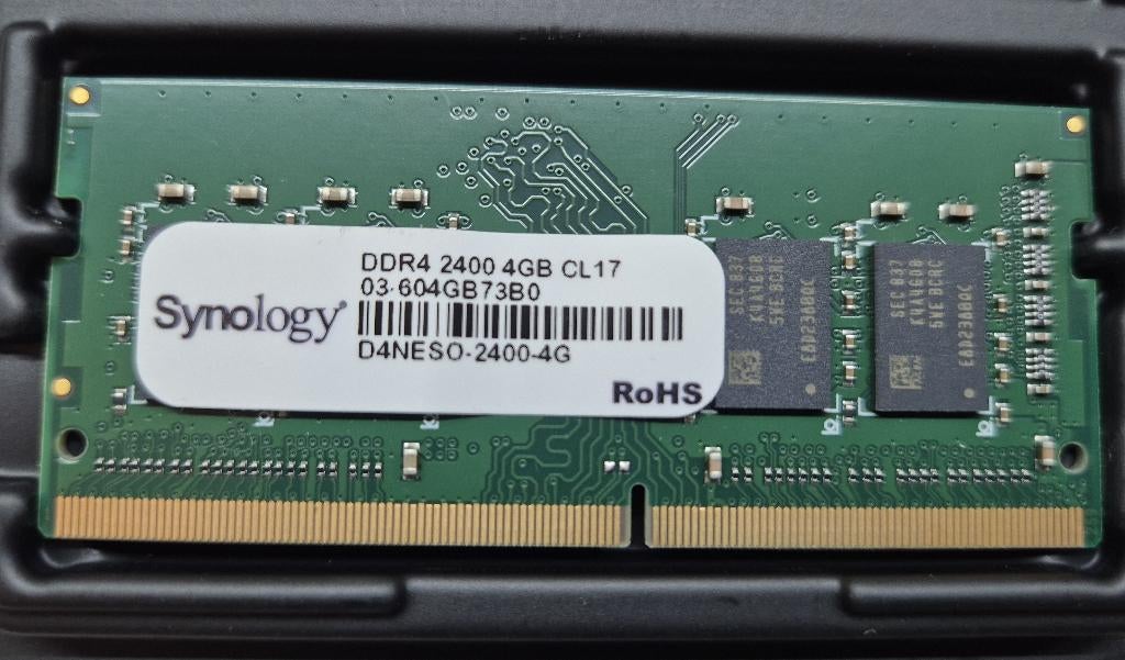 Synology geheugen 4gb DDR4 2400 CL17 SO-Dimm, Server, DDR4, Ophalen of Verzenden, Zo goed als nieuw
