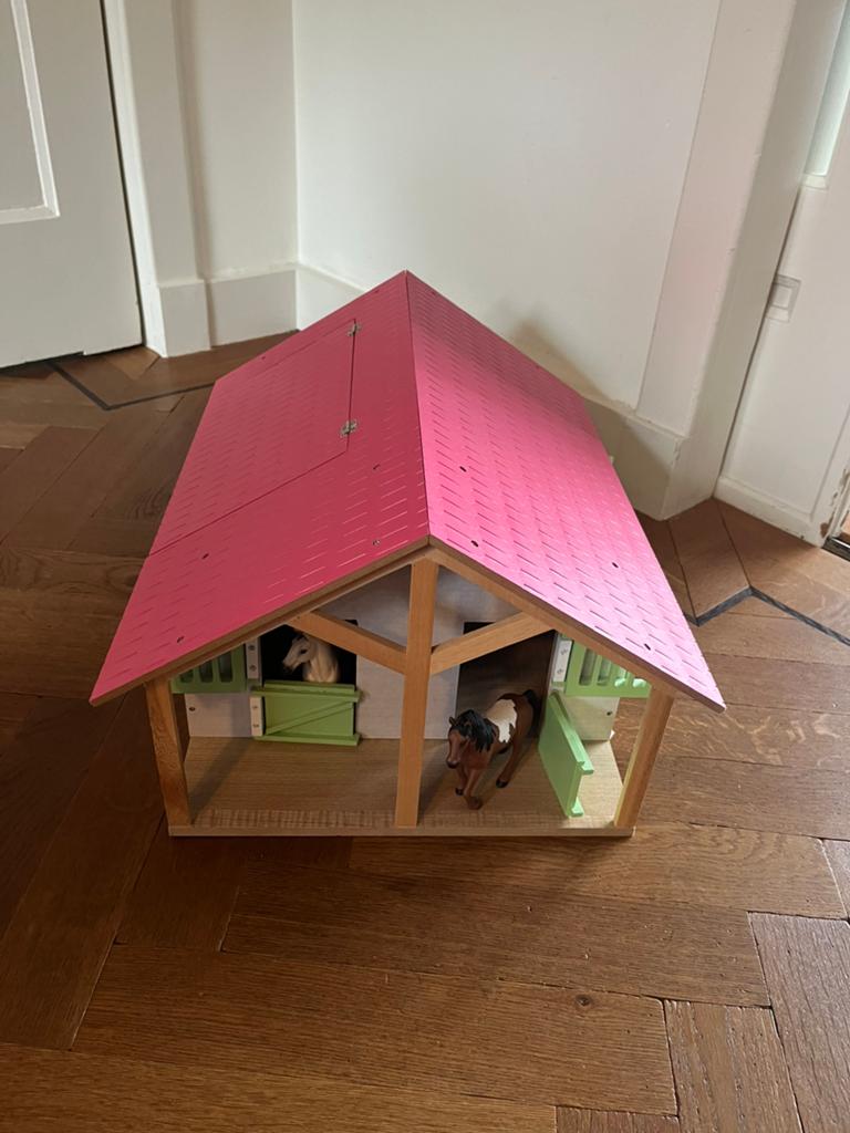 Kids Globe Houten Paardenstal met 2 Boxen en Berging, Ophalen of Verzenden, Zo goed als nieuw, Jongen of Meisje