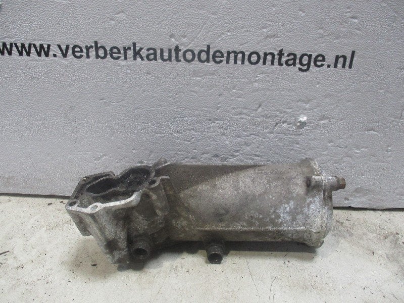 Oliefilterhuis Mercedes-Benz 200-300D (W123) 1979 6151840102, Gebruikt, Mercedes-Benz AG, Mercedes-Benz, Mercedesstraße 120, Stuttgart 70372, , Duitsland