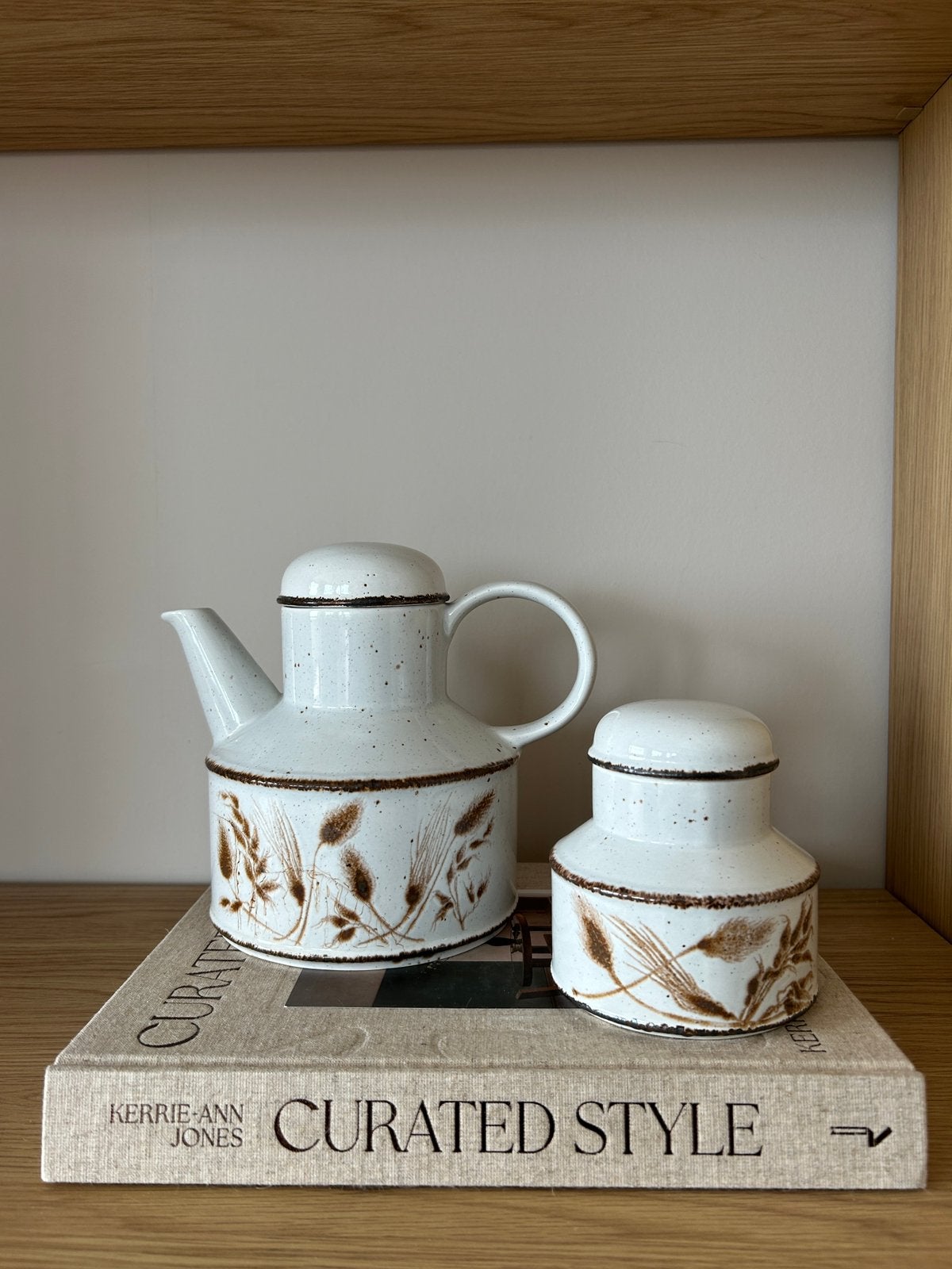 Vintage Midwinter Stonehenge Wild Oats | Theepot & suikerpot, Ophalen of Verzenden