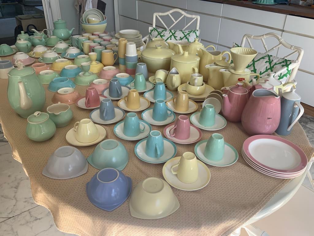 Verzameling pastel servies Boch/ Mosa etc, Ophalen