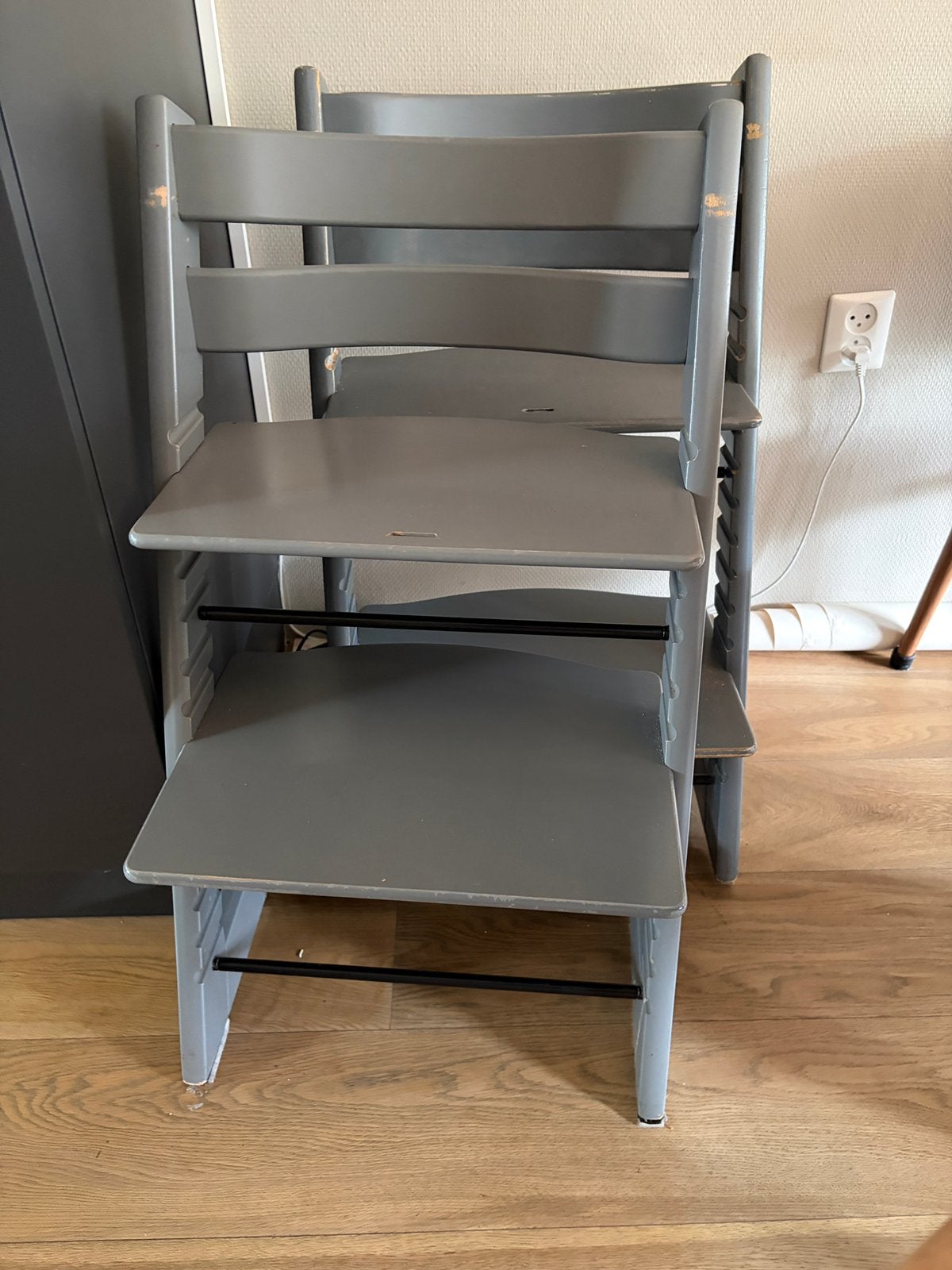 2 Stokke Triptrap stoelen - opknappers, Ophalen, Gebruikt, Meegroeistoel