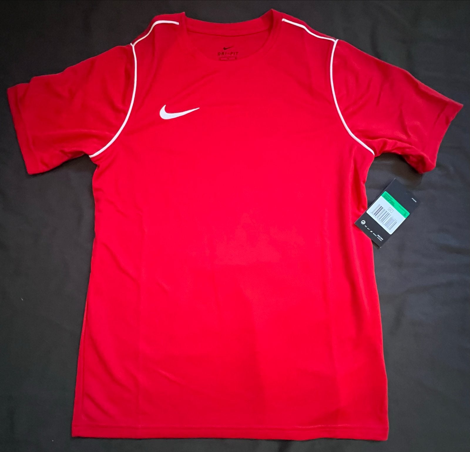 Nike Dri-FIT Voetbalshirt Rood maat 158-170 Nieuw met labels, Ophalen of Verzenden, Nieuw, Jongen of Meisje