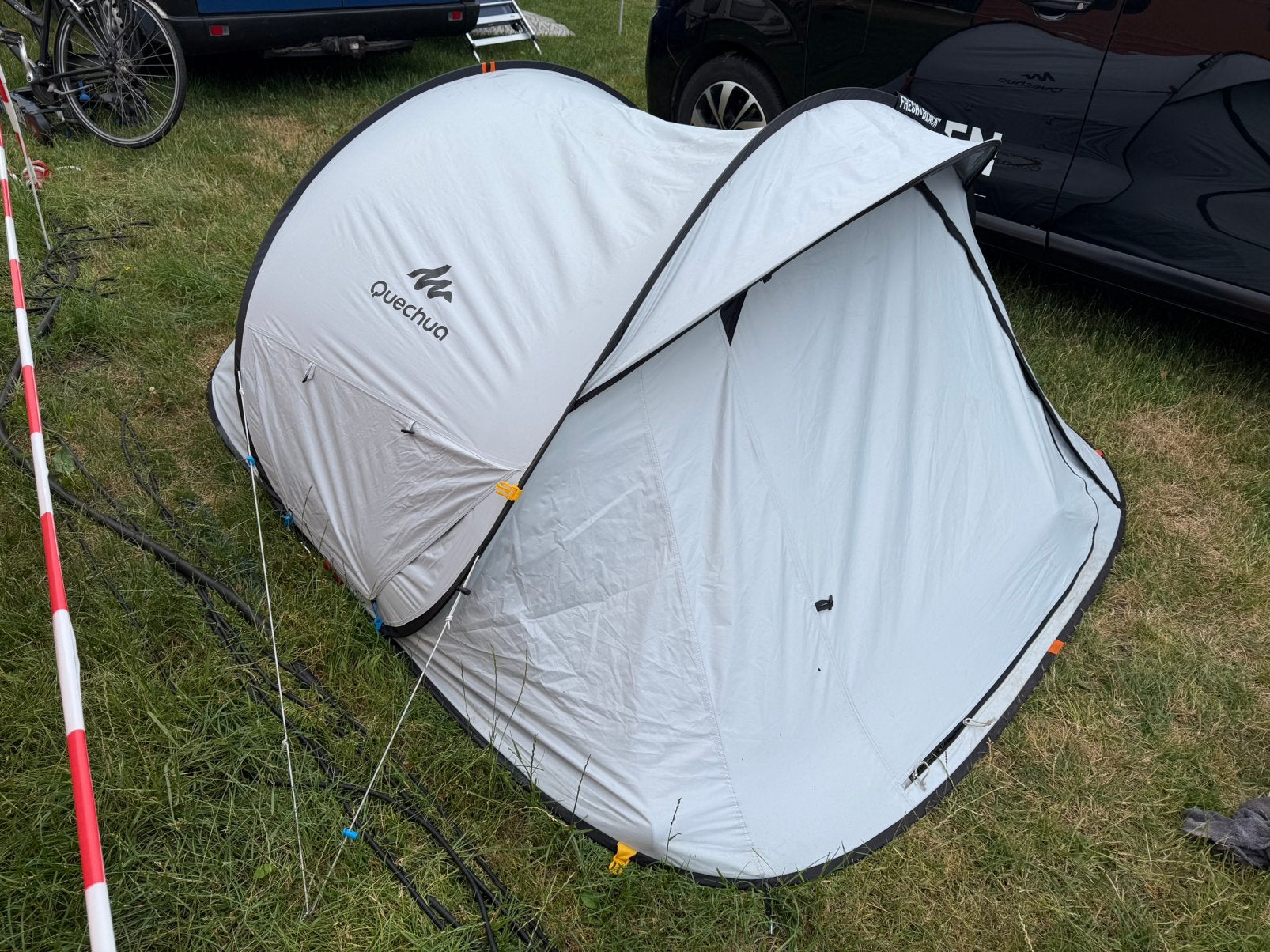 QUECHUA Pop-up tent voor 2 personen, 2 Seconds Fresh&Black, Ophalen, Zo goed als nieuw, Tot en met 2