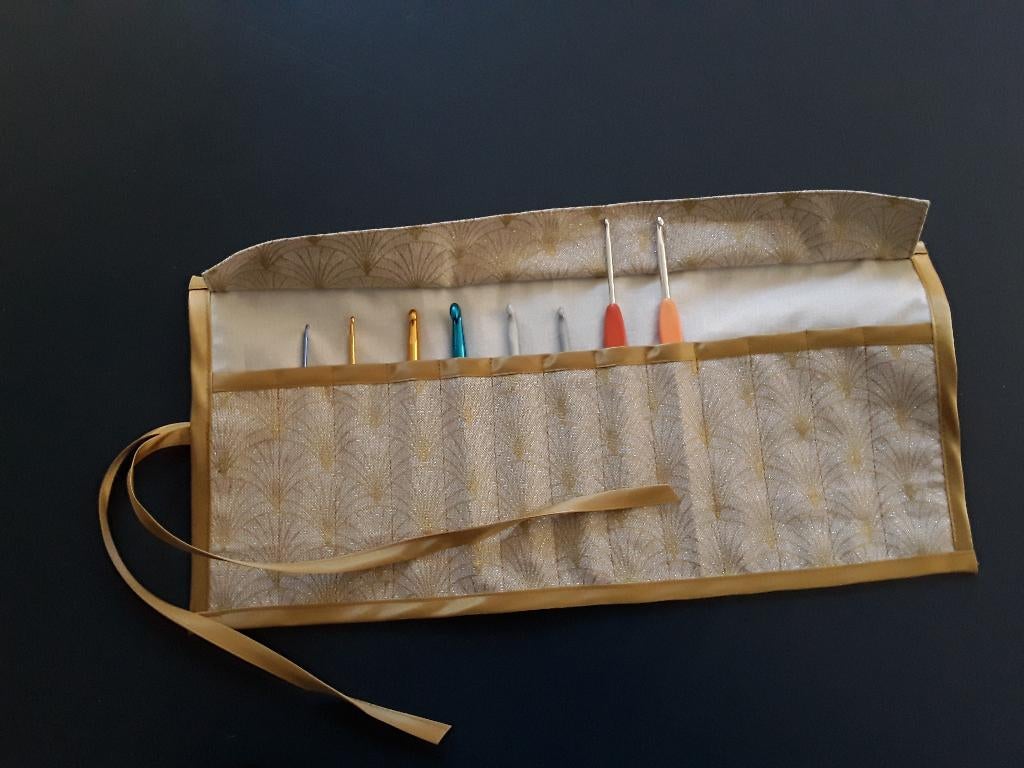 Haaknaalden-rol linnenlook: goud-lurex en goudkleurig  band, Ophalen of Verzenden, Nieuw, Breien of Haken, Overige typen