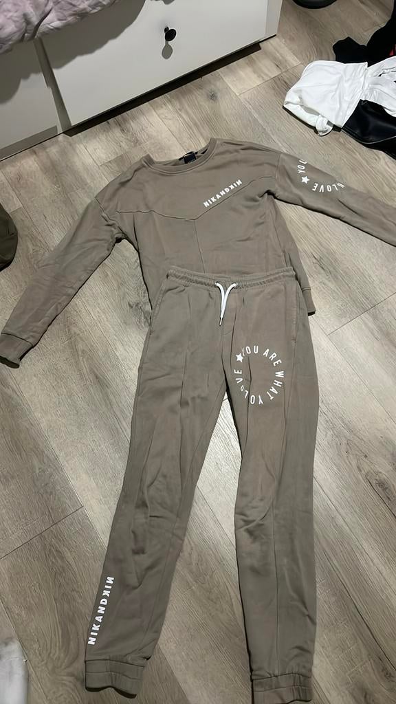 Nik & nik pak, Kleding | Dames, Nikkie, Ophalen of Verzenden, Zo goed als nieuw, Bruin