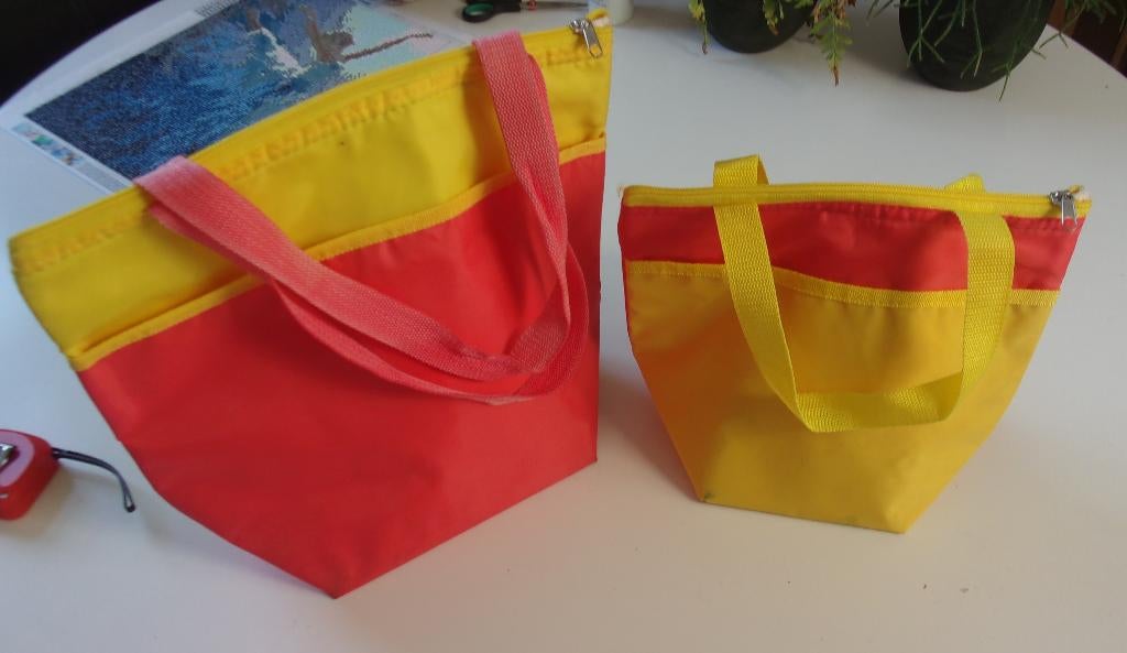 2 Koeltassen, Ophalen of Verzenden, Zo goed als nieuw, Koeltas, Koelelement