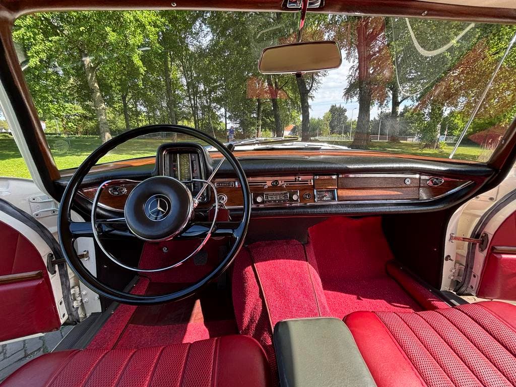 Mercedes-Benz 220S Automatic 1965, foto 11