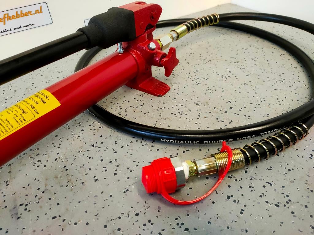 Klann Tools manuele hydraulische pomp, artnr. KL-0215-35 M25, Auto diversen, Autogereedschap, Ophalen of Verzenden, Zo goed als nieuw