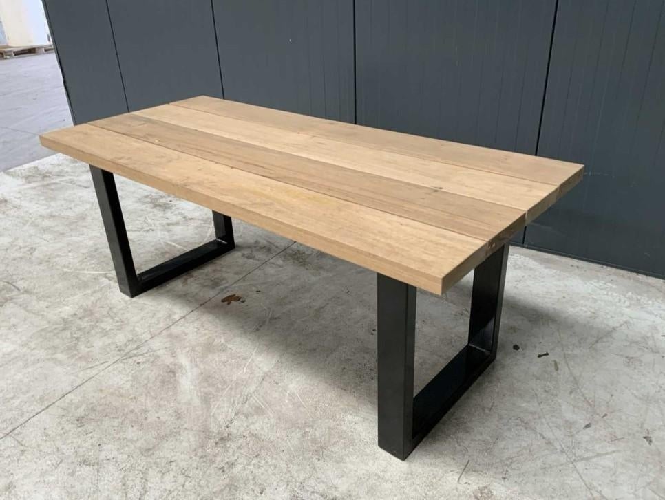 Tuintafel.  Irokohout, en Stalen onderstel. OP=OP!!, Ophalen, Nieuw, Rechthoekig, Hout
