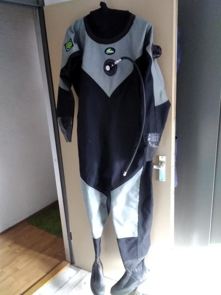 Droogpak schoenmaat 44/45, Watersport en Boten, Duiken, Ophalen, Duikpak