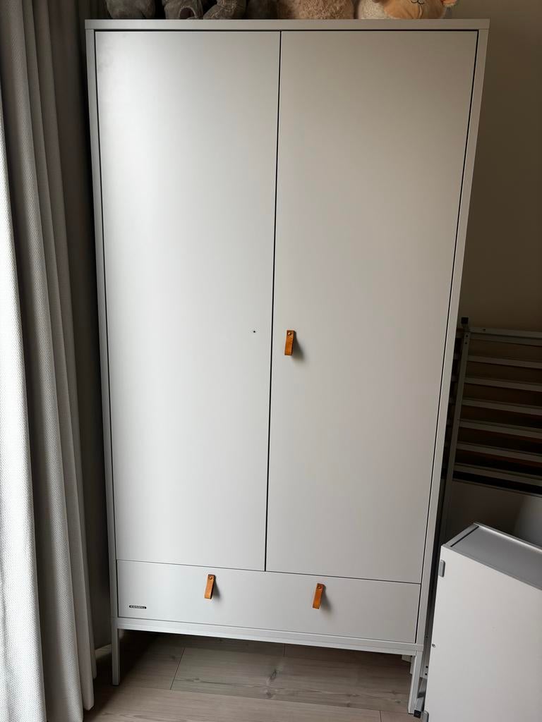 Kids Mill Babykamer Lichtgrijs - Bed, Kast, Commode, Ophalen, Gebruikt, Kast, 50 tot 70 cm