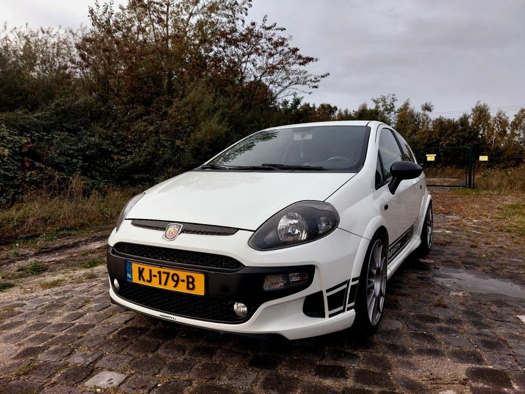 Fiat Punto 1.4 Supersport Multi-air Abarth 3DR 2013 Wit, Auto's, Voorwielaandrijving, 1160 kg, Zwart, 4 stoelen