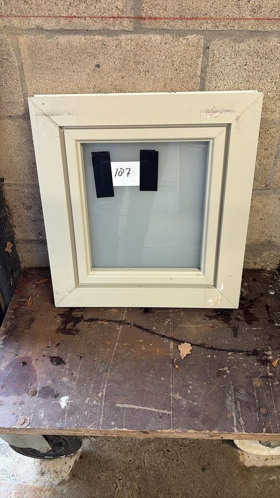 (187) Nieuw kunststof raamkozijn draai kiep incl glas, Doe-het-zelf en Verbouw, Ophalen, Kunststof, Minder dan 75 cm, Raamkozijn
