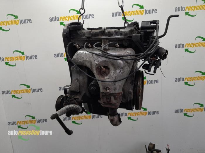 Motor van een Volkswagen Polo, Gebruikt, -, Volkswagen, -