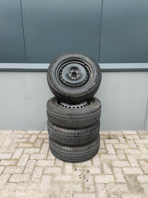 Banden Win Turi - Hifly - 215/60R16 99H Extra LOAD 05525, Ophalen, Gebruikt