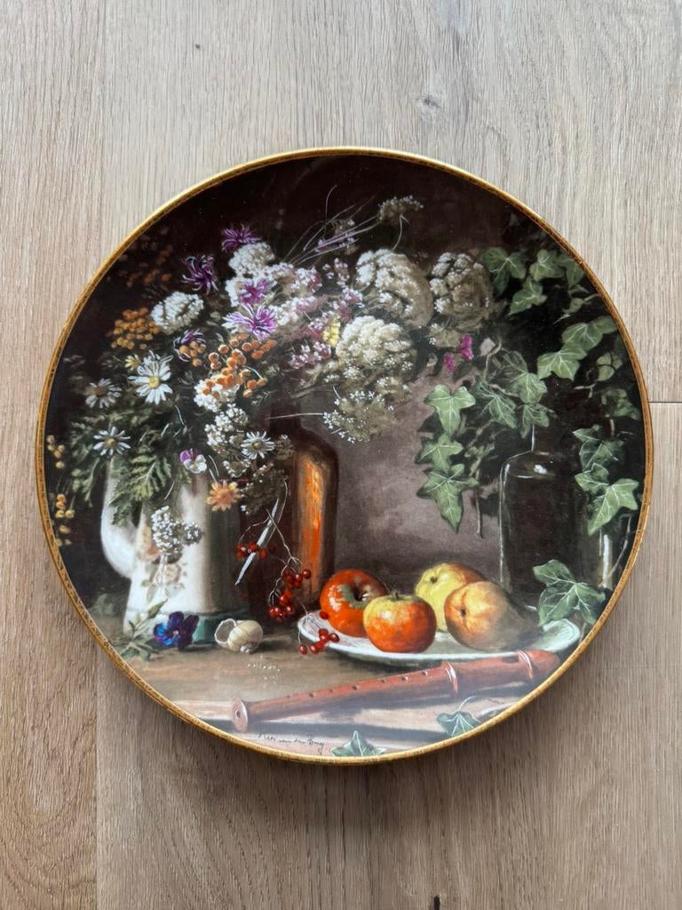 Sierbord nummer 3724B Koninklijke Mosa Porselein, Verzenden