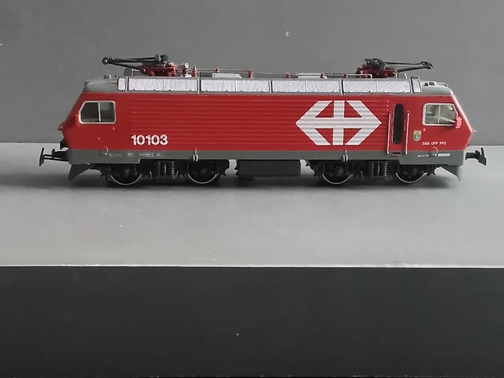 Marklin SBB CFF FFS R4 10103, Hobby en Vrije tijd, Modeltreinen | H0, Wisselstroom, Locomotief, Ophalen of Verzenden, Zo goed als nieuw